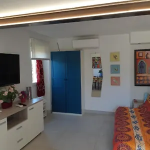 Casa Isabelle Mel Apartment